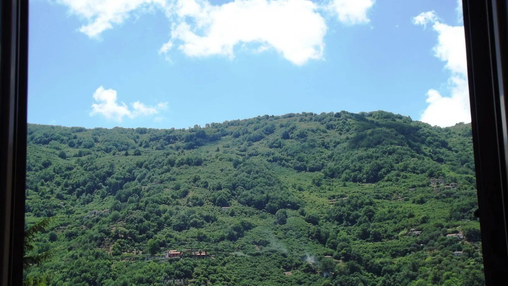 Отель Madogi Sant'Angelo di Brolo